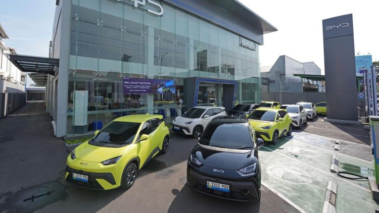 Inden Mobil Laris Manis BYD Atto 1 hingga Desember 2025