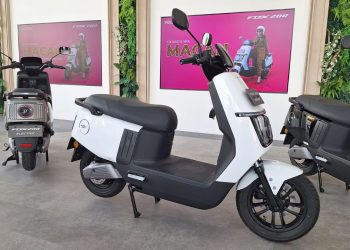 Motor Listrik Terbaru Cocok untuk Cewek Harga Cuma Rp 11 Jutaan