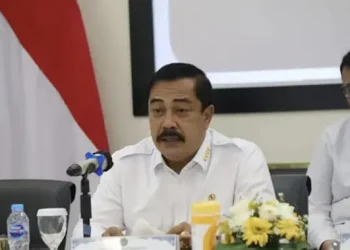 Menteri Imigrasi Pastikan Riza Chalid Masih di Malaysia, Penerbitan Red Notice Tunggu Kejagung