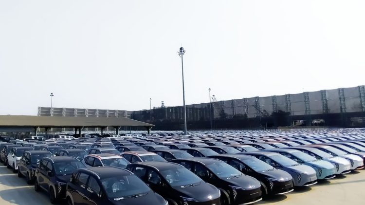 Insentif Impor Mobil Listrik Berdampak PHK Pemasok Otomotif di Indonesia