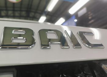 Uji Jalan BJ40 Plus Rakitan Indonesia oleh BAIC