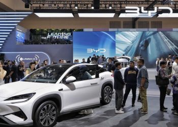 Minat terhadap mobil listrik meningkat namun ada satu kendala yang menghambat