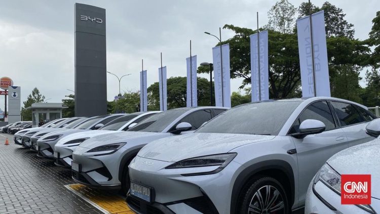 Insentif Impor CBU Mobil Listrik Tidak Akan Diperpanjang