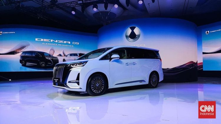 Penjualan Denza D9 Juli 2025 Turun Namun Tetap Lebih Tinggi dari Alphard