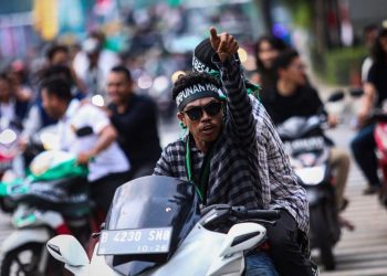 Pengemudi Kendaraan Terjebak Demo Panas, Langkah yang Harus Ditempuh