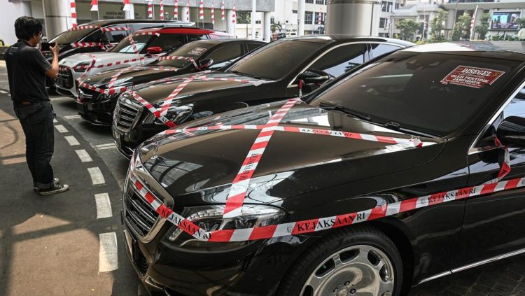 Daftar Mobil Mewah yang Disita Kejagung Milik Riza Chalid