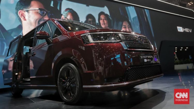 Nyetir Mobil Hybrid Tanpa Khawatir Seperti Mobil Listrik