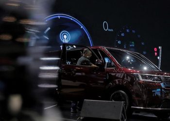 Pengiriman Step WGN e:HEV kepada 20 Konsumen Pertama oleh Honda