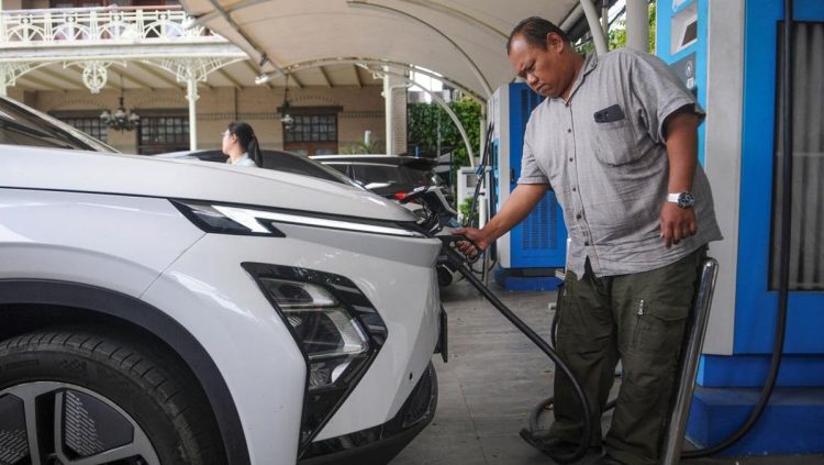 Pertimbangan Membeli Mobil Listrik Diskon 50 Persen Tambah Daya PLN