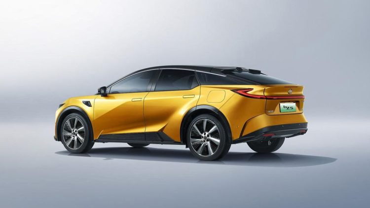 Apakah Mobil Listrik Memerlukan Cairan Rem Khusus?