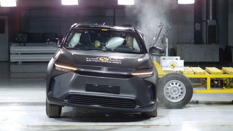 Fasilitas Uji Tabrak Mobil Baru di Bekasi: Apa Saja yang Ada?