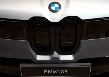 Kelas Baru BMW Datang dengan Pembaruan Lebih Cepat daripada iPhone