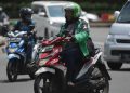 Mengapa Ada yang Mengendarai Motor dengan Jari di Tuas Rem?