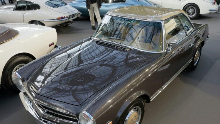 Spesifikasi Mercy BJ Habibie Diduga Dibeli dari Hasil Korupsi RK