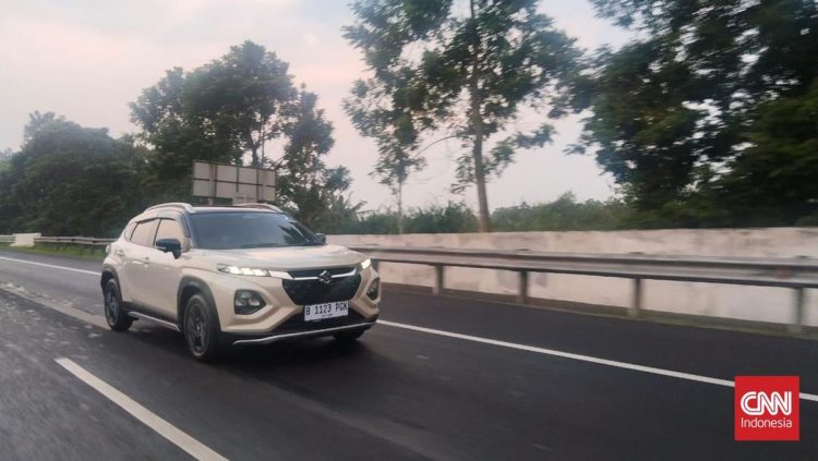 10 Mobil Hybrid Terlaris Agustus 2025 Fronx Ambil Alih Posisi Innova