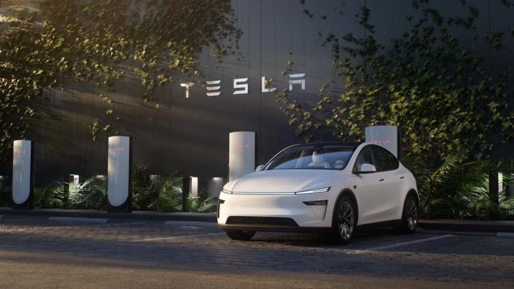 CEO Beli Tesla Model Y untuk Analisis Komponen dan Pengembangan Teknologi