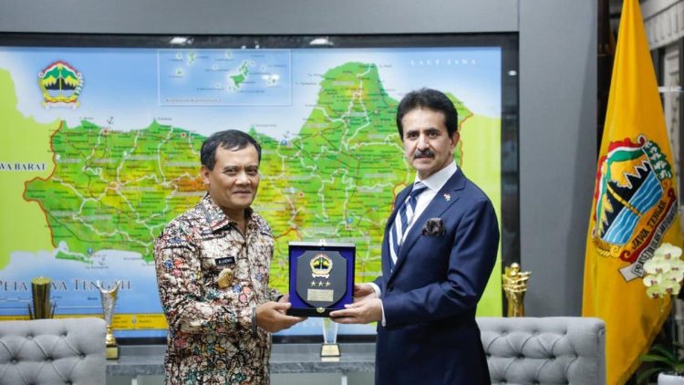 Dubes Pakistan Ajukan Investasi dan Kerja Sama Pendidikan di Jawa Tengah, Gubernur Luthfi Respon Baik