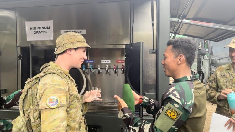 Uji Teknologi Reverse Osmosis TNI dan Tentara Australia Hasilkan Air Layak Minum Bayah Banten