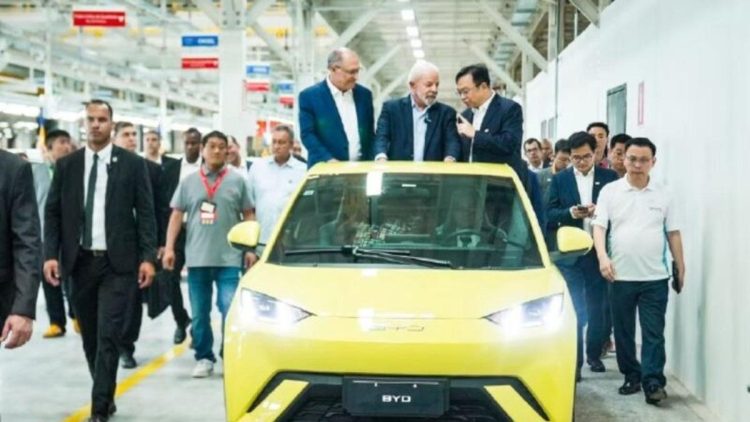 Presiden Brasil Kepemilikan Mobil Listrik ke-14 Juta Unit