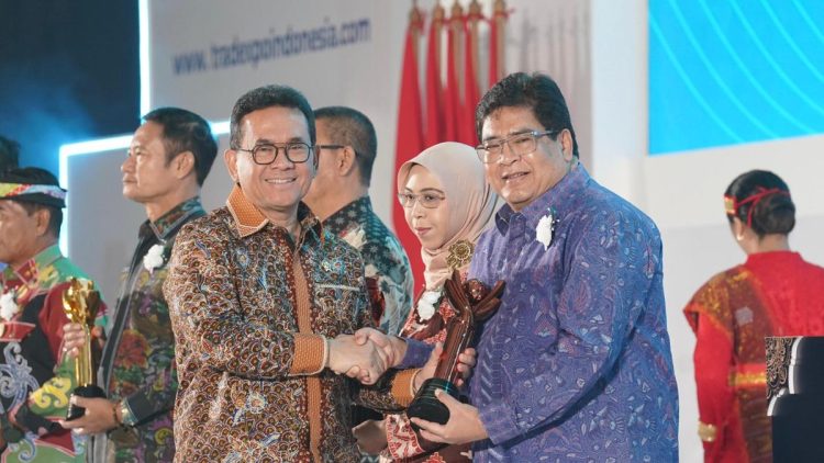 Dari Kijang ke Elektrifikasi: Perjalanan Toyota Indonesia Raih Penghargaan Bergengsi