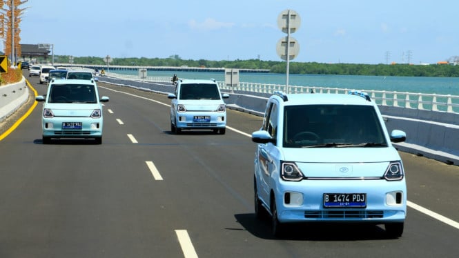 SPBU Swasta Kehabisan Bensin, 3 Mobil Rp100 Jutaan Sebagai Solusi Terjangkau