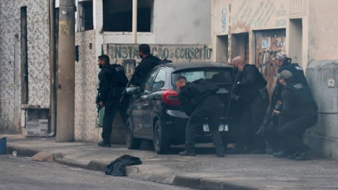 Sergap Jaringan Narkoba Besar di Rio, Pasukan Elite Brasil Dihadang Granat dari Drone