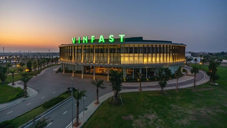 Portofolio Lengkap Hadirkan Revolusi Kendaraan Listrik di Indonesia