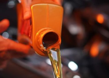Cara Membaca Kode pada Kemasan Oli Mobil