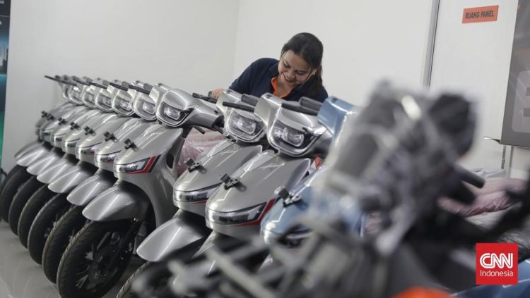 Menperin Menjawab Pertanyaan Tentang Insentif Motor Listrik di Lapangan Banteng