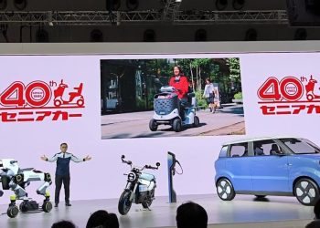 Fronx Bioetanol dan Burgman Hidrogen Diperkenalkan di JMS 2025