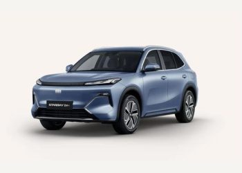 Perbandingan Geely Starray EM-i dan Chery Tiggo 8 CSH, Mana yang Lebih Menarik?