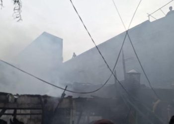 Kesaksian Ketua RW tentang Kebakaran di Palmerah Jakbar dengan Dentuman Keras