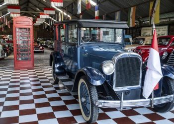 Ratusan Mobil Antik Terawat di Museum Kebon Vintage Car