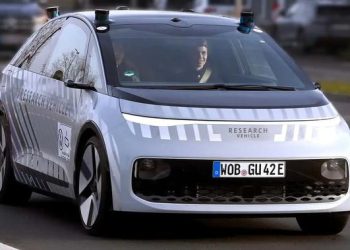 Uji Jalan Robotaxi Tanpa Setir dan Pedal oleh Volkswagen
