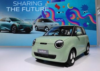 Daftar Harga Mobil Listrik di Indonesia Desember 2025 Lengkap