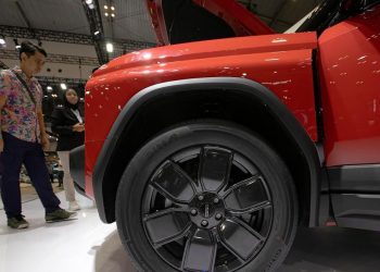 Jawaban Mengenai Penurunan Harga Mobil Listrik Bekas dari China