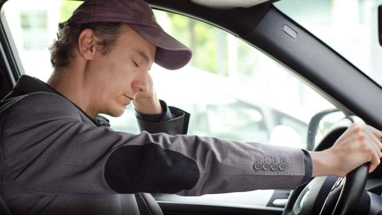 Perjalanan Jauh Saat Libur Panjang, Waspadai Risiko Microsleep yang Mengintai