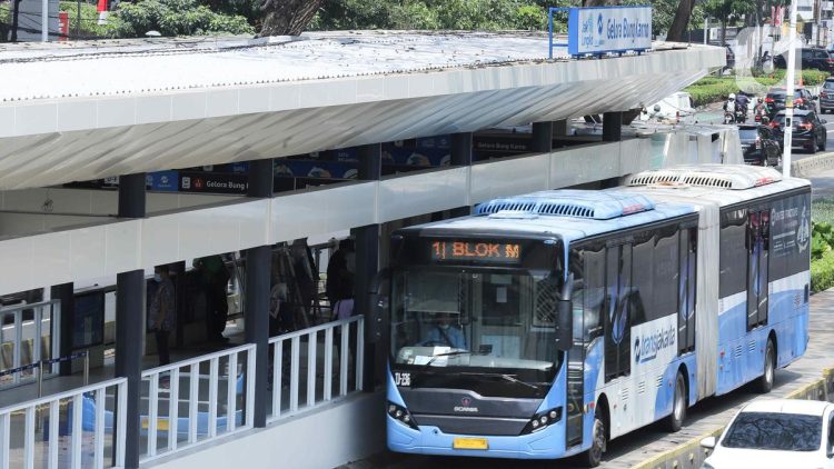 Kasus Asusila di TransJakarta Ternyata Bukan Masturbasi Menurut Penjelasan Polisi