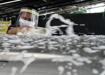 Waktu Terbaik untuk Mencuci Mobil di Musim Hujan