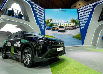 Limo Hijau VinFast Meluncur di Segmen MPV Listrik 7 Penumpang